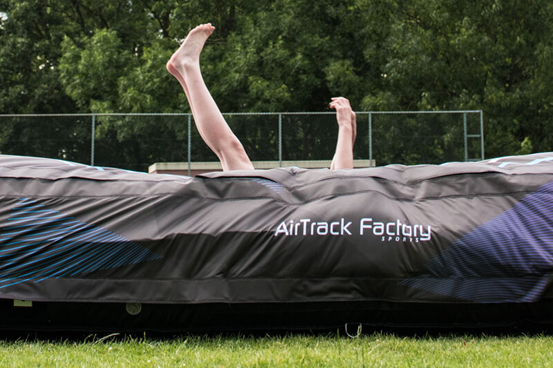 AirBag S je perfektní náhradou molitanové jámy. Inovativní řešení od AirTrack Factory.